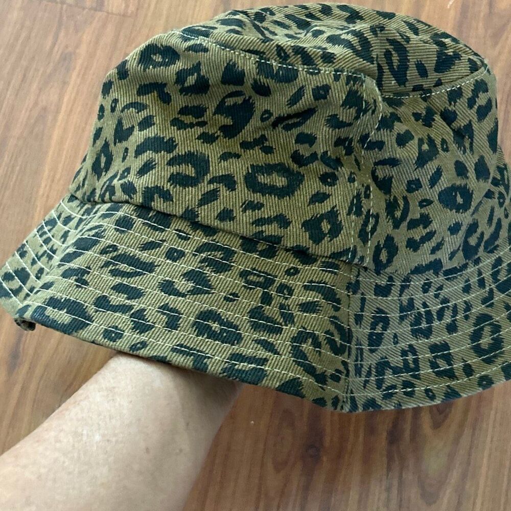 NWOT David and Young brown leopard cheetah bucket hat size one size - Picture 5 of 5